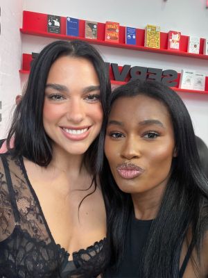 © x.com/crowdedmalik
