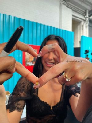 © x.com/crowdedmalik
