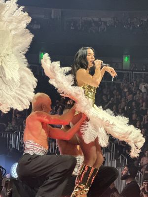 © x.com/barbaramayi
